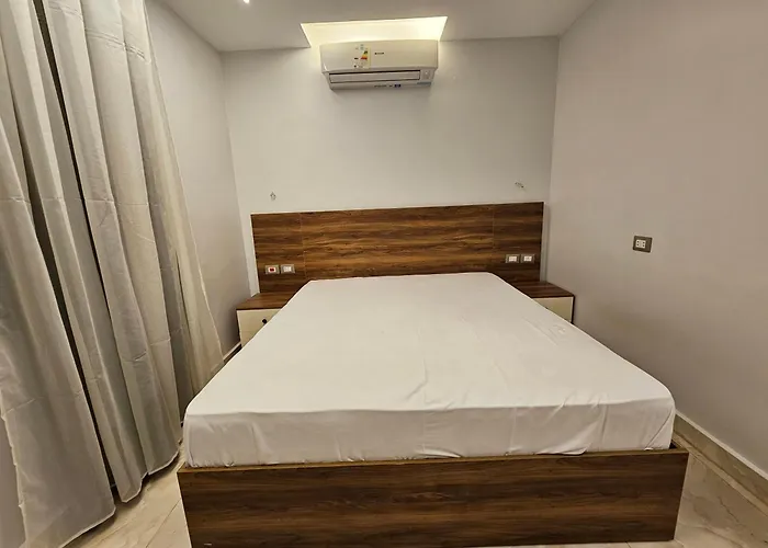100c A4 Apartment *
