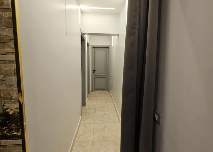 Apartment 100c A4 *